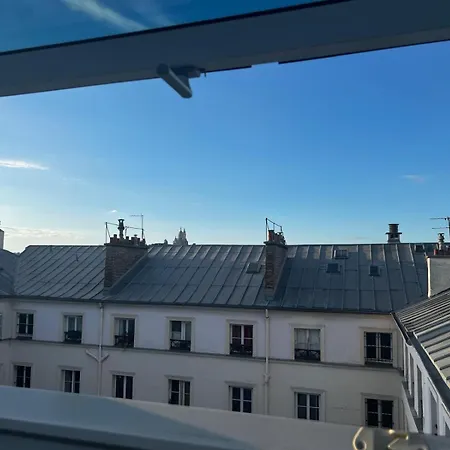 A Duplex With A Sacre Coeur's View